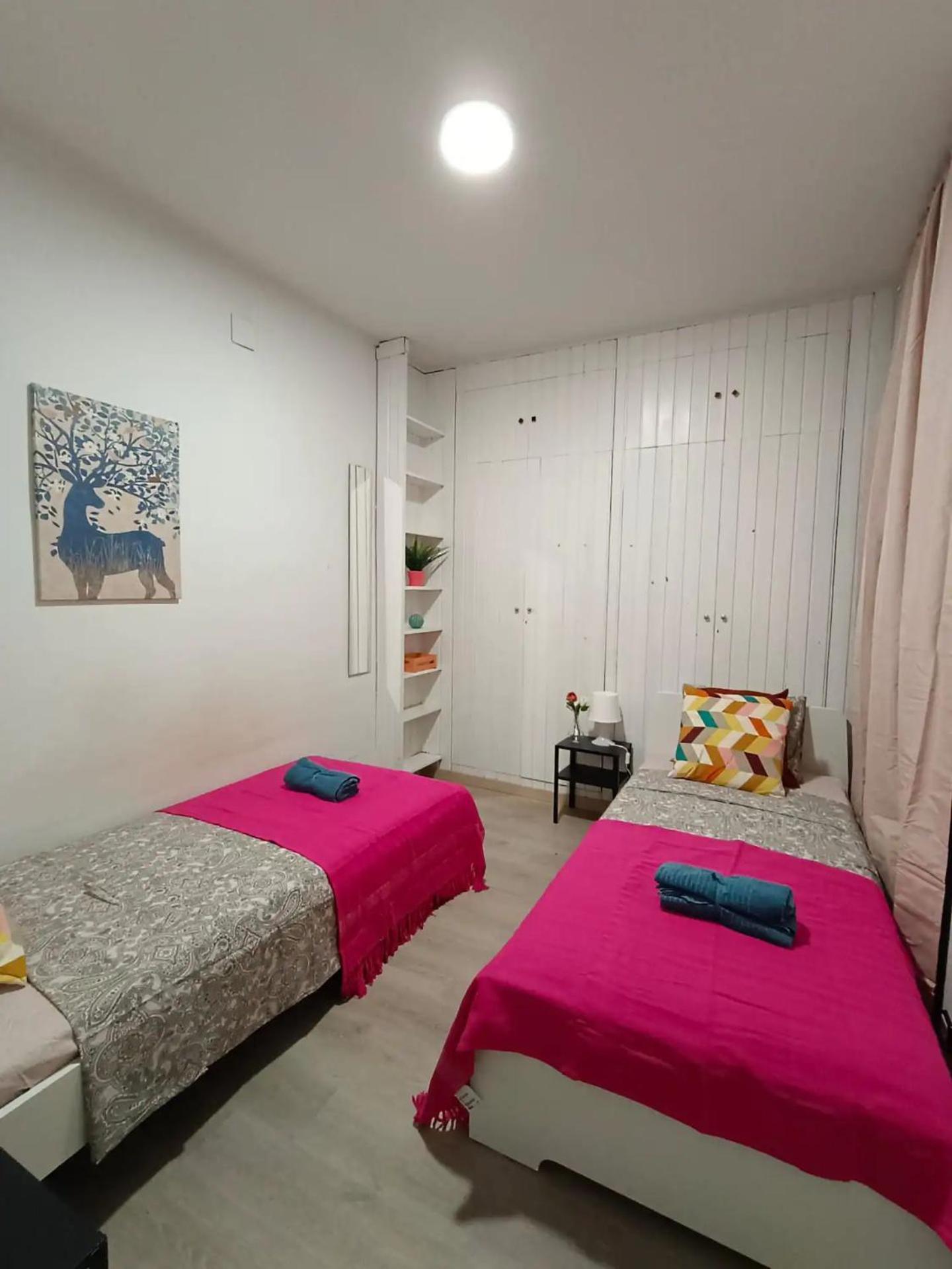 Eixample Private Rooms Barcelona Exterior photo